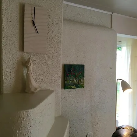 Solar Apartments - House With Private Garden Apartment