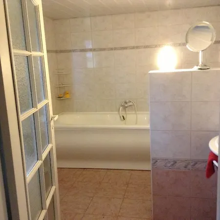 Solar - House With Private Garden * פארנו