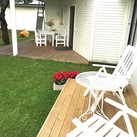 Apartament Solar - House With Private Garden Parnawa