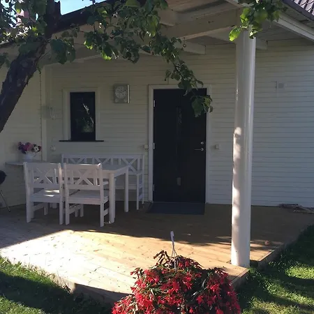 Solar Apartments - House With Private Garden