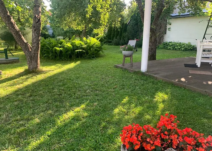 Solar - House With Private Garden Апартаменты Пярну